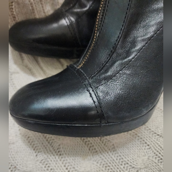Tory Burch Black Leather 4.25"  Heeled Boots - Picture 5 of 12